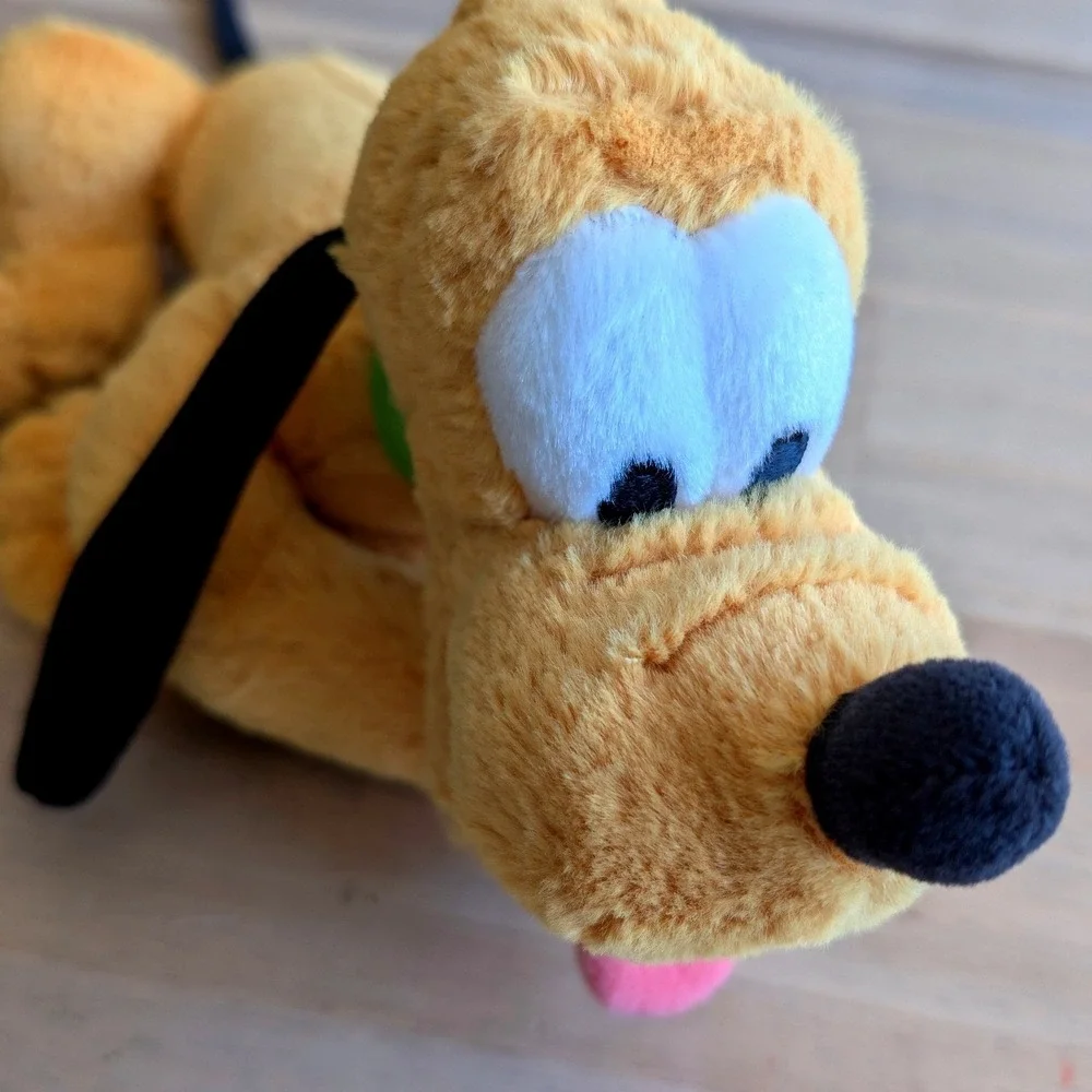 Walt Disney World Pluto Plush Stuffed Animal Dog 10 inch Green Collar Yellow